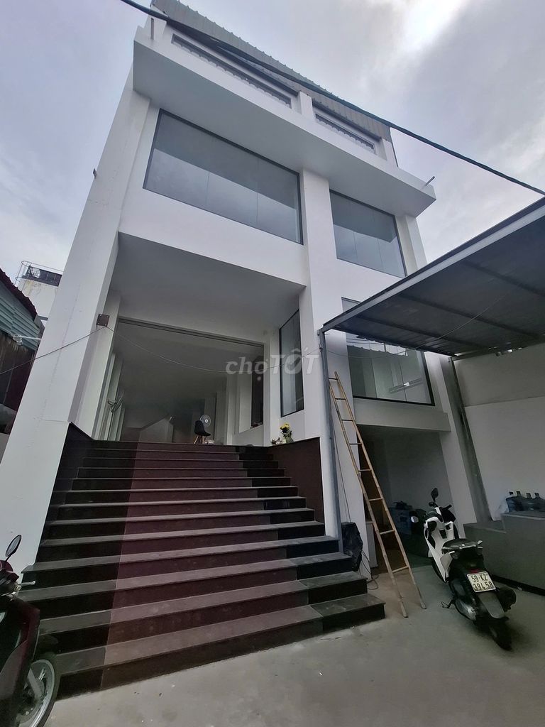 Аренда · 1 комн. · 171 м² · Quận Bình Tân, ул. Đường Kinh Dương Vương