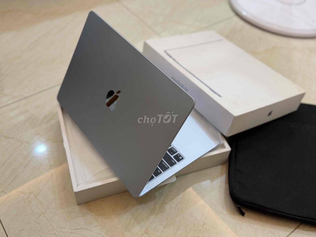 Apple Macbook Air M4 16GB 256GB SkyBlue Fullbox. Mua bán Laptop tại Quận Thanh Xuân Hà Nội được đăng bởi quỳnh chi hình 1