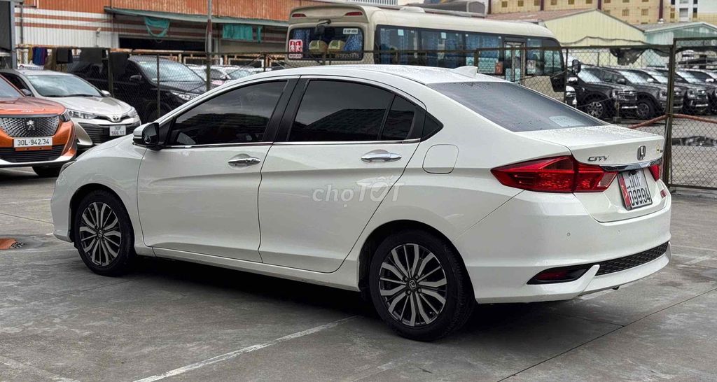 Honda City 2017 1.5 CVT - 7000 km. Mua bán Ô tô tại Quận Cầu Giấy Hà Nội được đăng bởi ngoc cuong hình 6