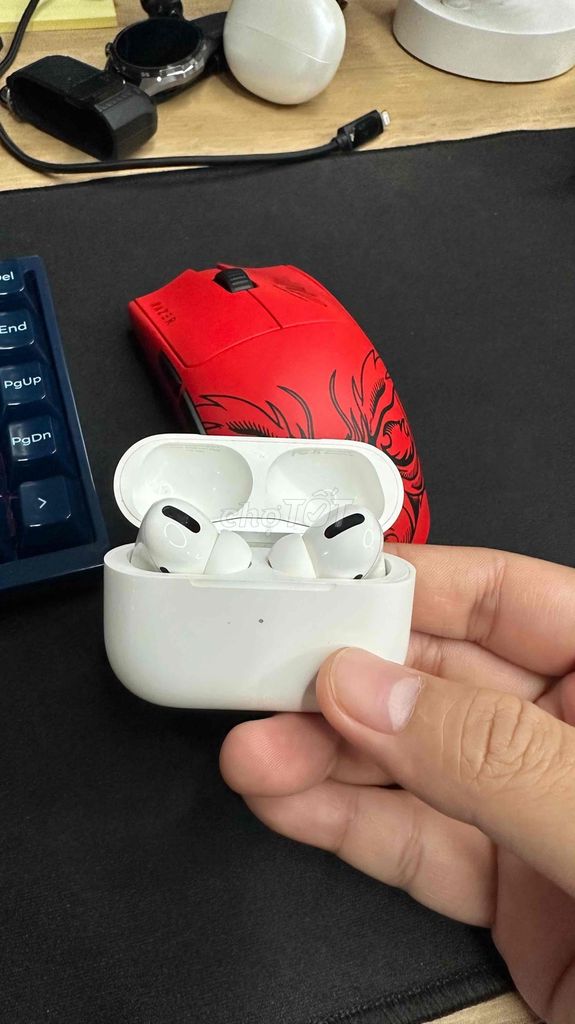 Tai nghe Apple Airpods Pro 1. Mua bán Tivi, Âm thanh tại Quận 3 Tp Hồ Chí Minh được đăng bởi Đinh Khương hình 1