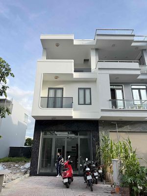 CHỦ CẦN TIỀN BÁN CĂN NHÀ TÂM HUYẾT TẠI THUẬN GIAO SÁT VSIP1