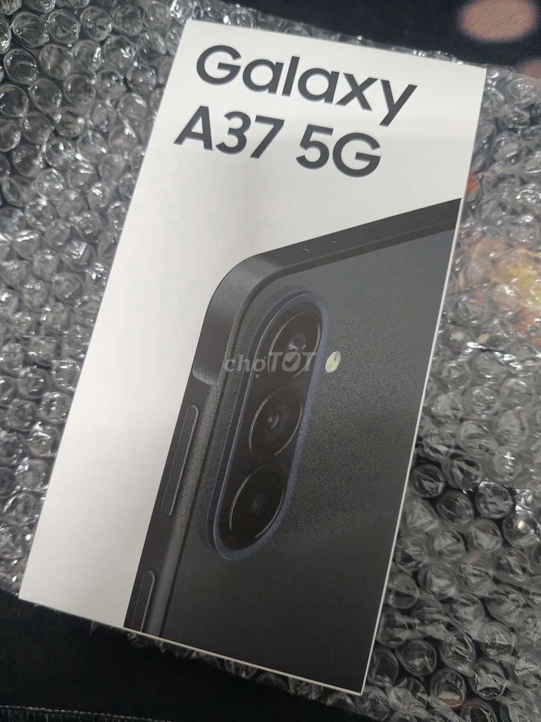 Samsung Galaxy A37 5G Đen Mới. Mua bán Điện thoại tại Quận Thanh Xuân Hà Nội được đăng bởi Nguyễn Phương Đình hình 1