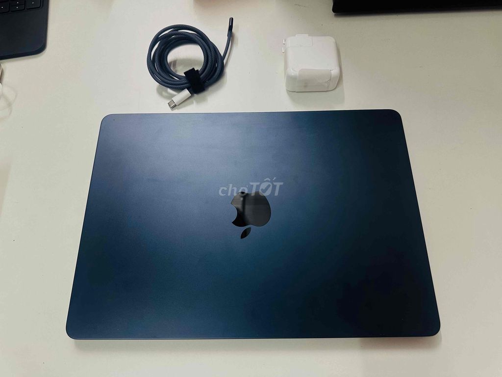 macbook air m2 13" 16/256 pin95 nguyên bản 100% us. Mua bán Laptop tại Quận Bắc Từ Liêm Hà Nội được đăng bởi Đỗ Công Đại hình 1