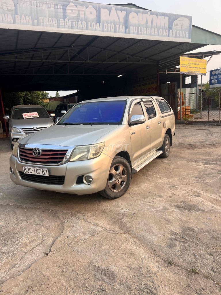 Toyota Hilux 2012 2.5E - 220000 km