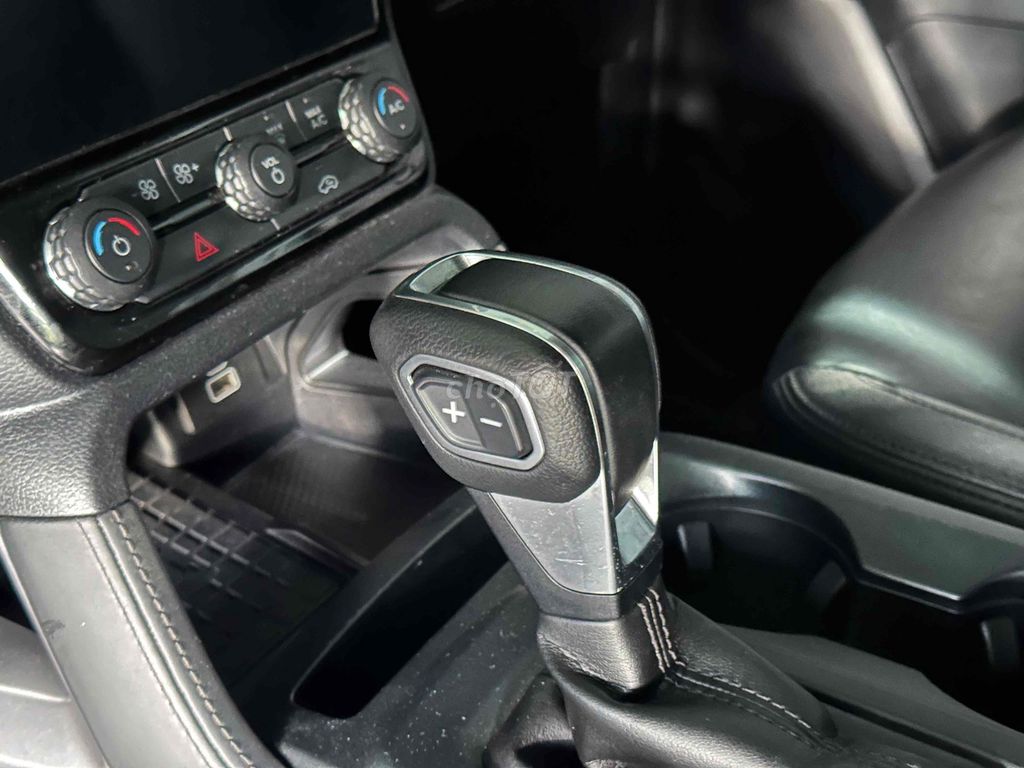 Ford Everest 2022 Titanium 2.0L AT 4x2 - 28000 km. Mua bán Ô tô tại Quận Tân Phú Tp Hồ Chí Minh được đăng bởi FORD BẾN THÀNH ĐẠI LÝ CHÍNH HÃNG  hình 8