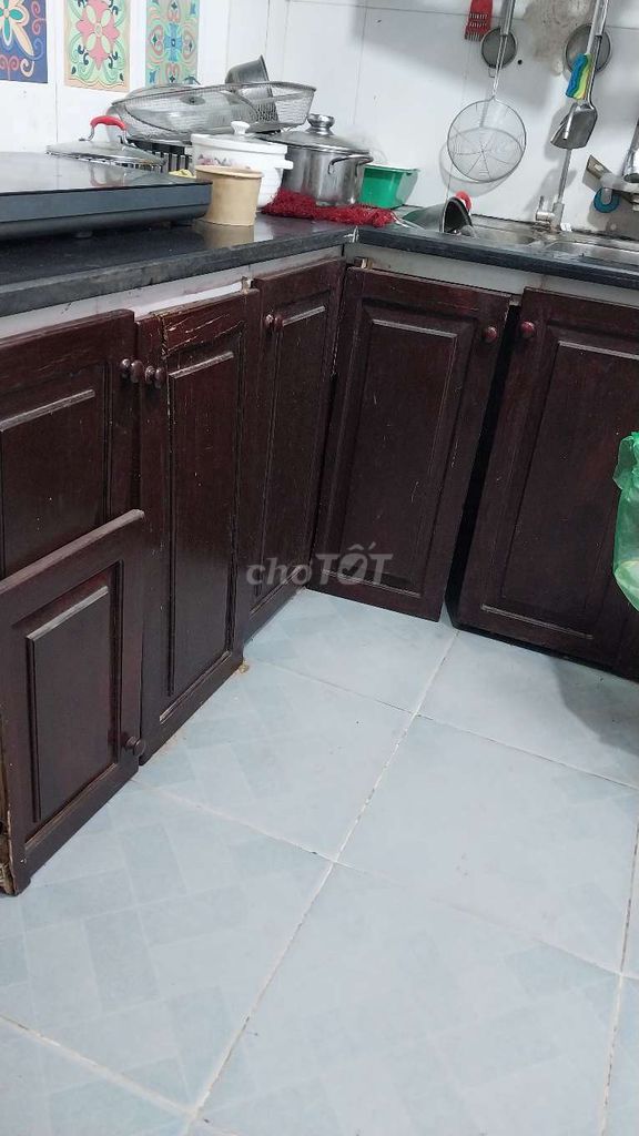 Tủ bếp Gỗ Nâu. Mua bán Tủ, kệ gia đình tại Quận Hoàng Mai Hà Nội được đăng bởi Nguyễn thị thu Thuỷ hình 1