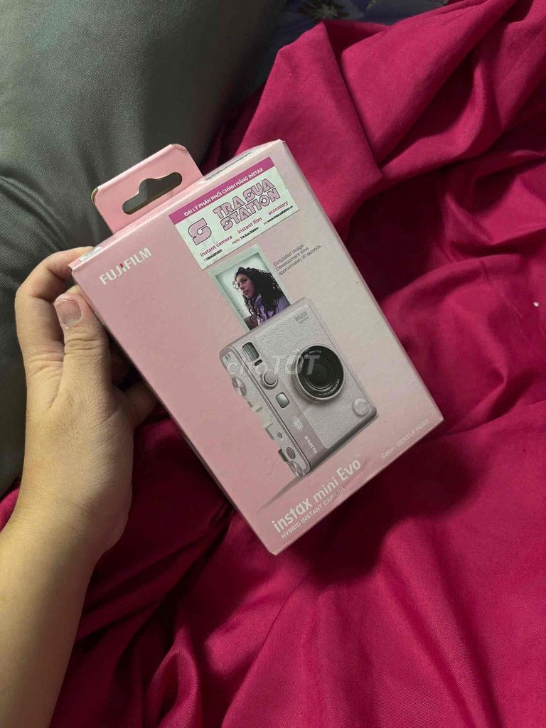 Máy ảnh Fujifilm Instax Mini Evo Hồng Đã bóc hộp. Mua bán Máy ảnh, Máy quay tại Quận 10 Tp Hồ Chí Minh được đăng bởi Hiếu hình 1