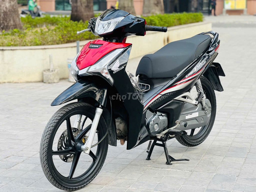 Оригинальный автомобильный цистерна Honda Future 125fi
