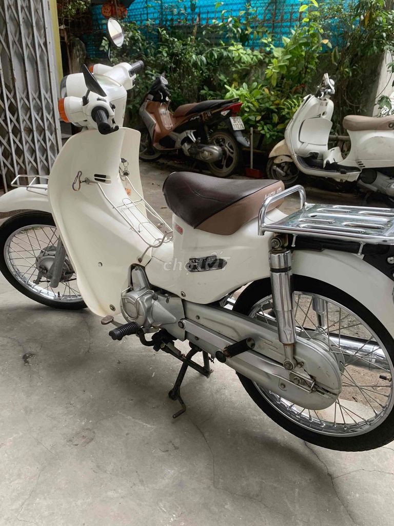 Xe Cub 50cc Halim màu trắng. Mua bán Xe máy tại Quận Hai Bà Trưng Hà Nội được đăng bởi Nguyễn Đức Quang hình 2