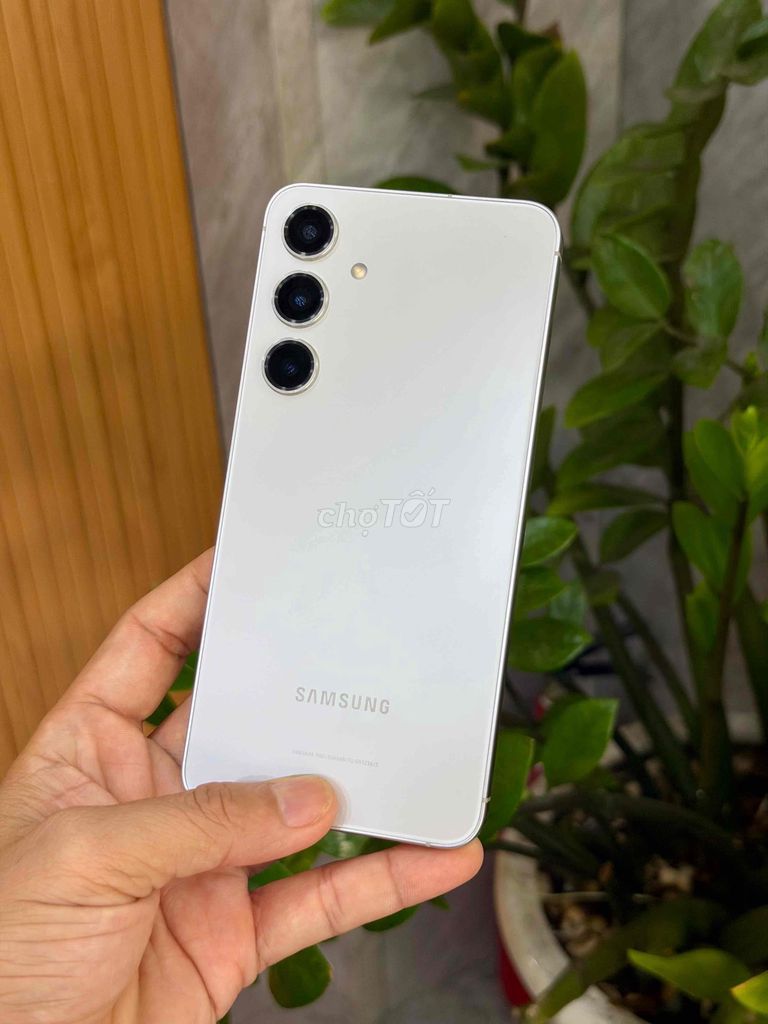 Samsung Galaxy S24 Plus 5G Trắng Zin Đẹp - Trả Góp. Mua bán Điện thoại tại Quận Gò Vấp Tp Hồ Chí Minh được đăng bởi Toto Mobile hình 1
