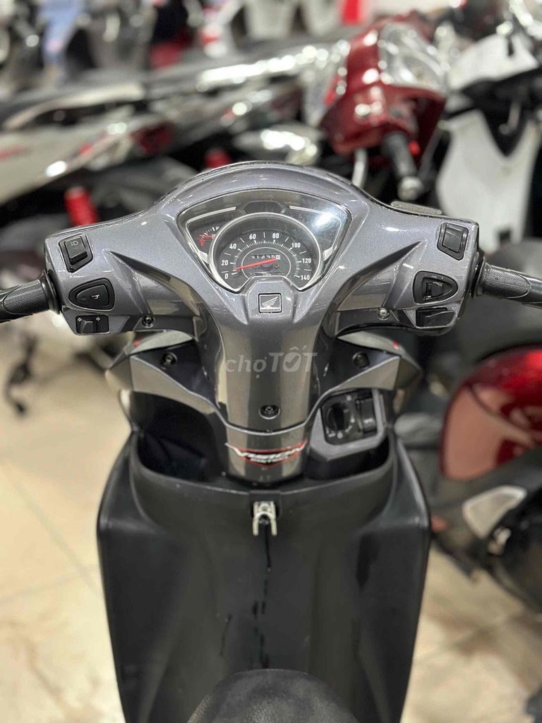 Honda Viosn PBĐB.BS85.Khoá Makey.Xe đẹp máy zin. Mua bán Xe máy tại Quận 6 Tp Hồ Chí Minh được đăng bởi Cửa Hàng Xe Máy Hoà Bùi hình 2