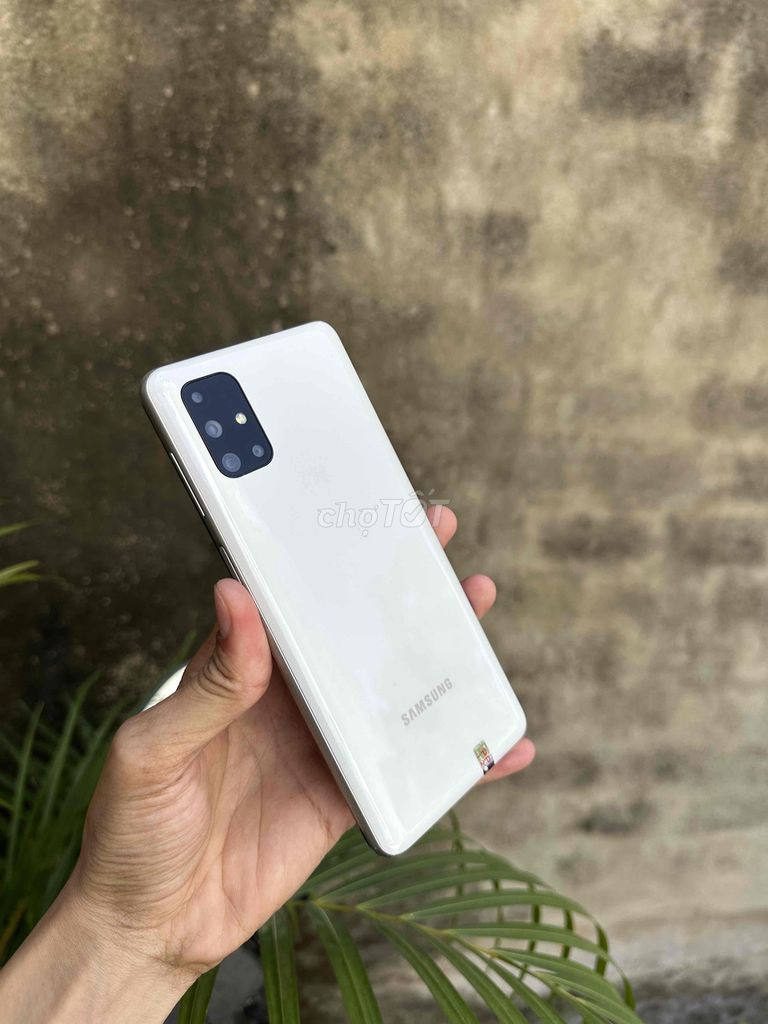 Bán SamSung M51 Ram 8/128G pin 7000mah có NFC. Mua bán Điện thoại tại Thành phố Qui Nhơn Bình Định được đăng bởi Gia Long hình 1