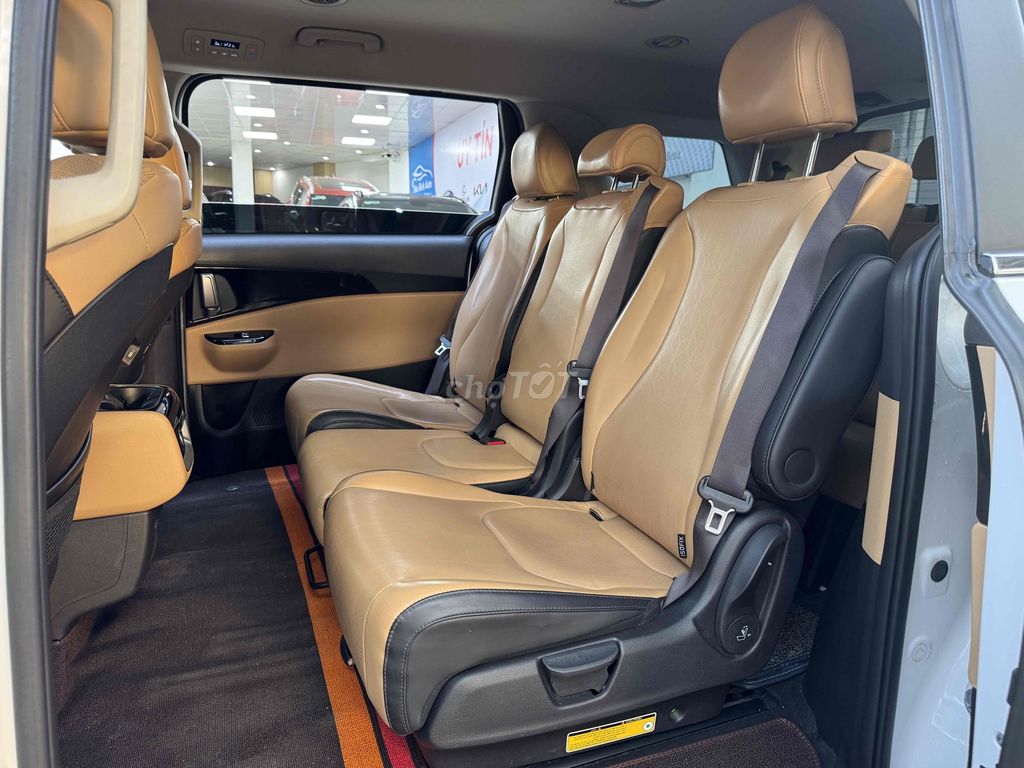 CẦN BÁN KIA CANIVAL 2.2D MÁY DẦU 8 GHẾ SIÊU MỚI. Mua bán Ô tô tại Quận Bắc Từ Liêm Hà Nội được đăng bởi Mr PHÁT THÁI HÀ AUTO hình 11