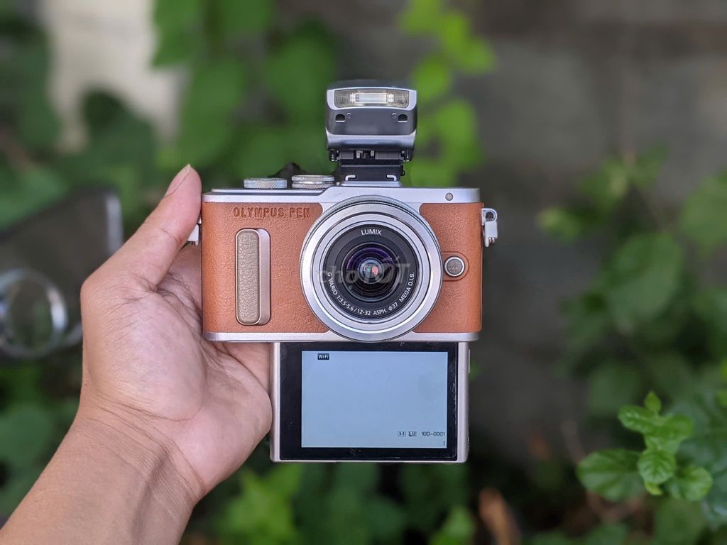[Máy ảnh KTS] Olympus EPL8 nâu kèm lens kit. Mua bán Máy ảnh, Máy quay tại Quận 6 Tp Hồ Chí Minh được đăng bởi may anh KTS hình 1
