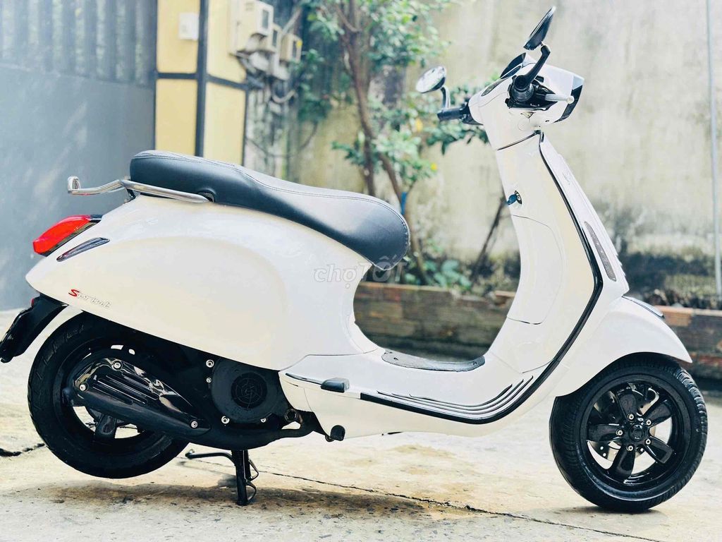 Piaggio Vespa Primavera 2015 125CC Trắng. Mua bán Xe máy tại Quận 12 Tp Hồ Chí Minh được đăng bởi Ta Thanh Thai hình 4