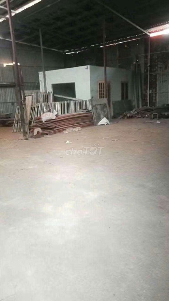 Аренда · 2 комн. · 300 м² · Quận 12, ул. Đường Tô Ký