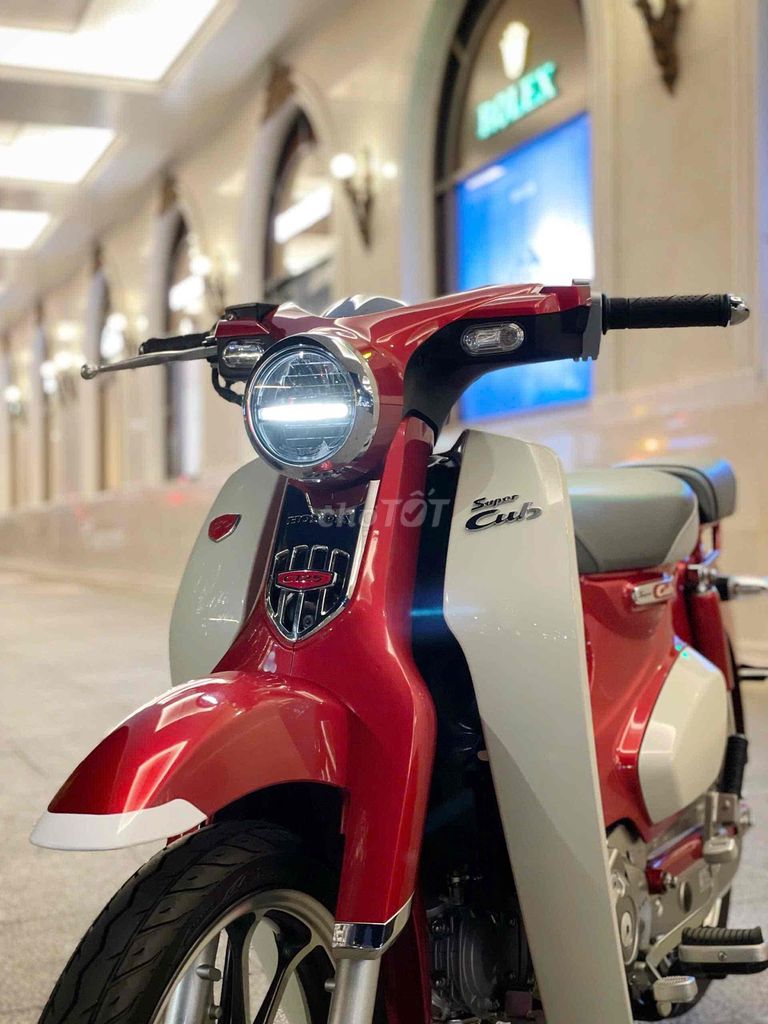 Honda Super Cub C125 900km Đỏ. Mua bán Xe máy tại Quận Cầu Giấy Hà Nội được đăng bởi Tuấn Việt Motor hình 1