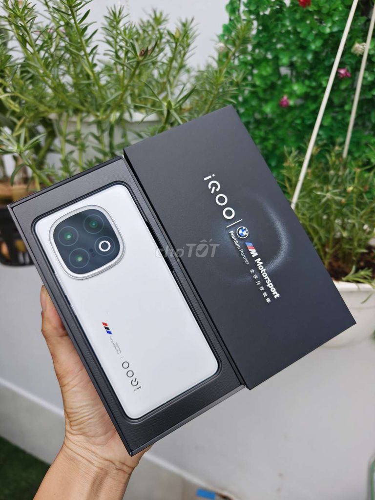 iQOO 13 12GB/256GB Trắng fullbox. Mua bán Điện thoại tại Quận Bình Tân Tp Hồ Chí Minh được đăng bởi Thái Bình Dương hình 1