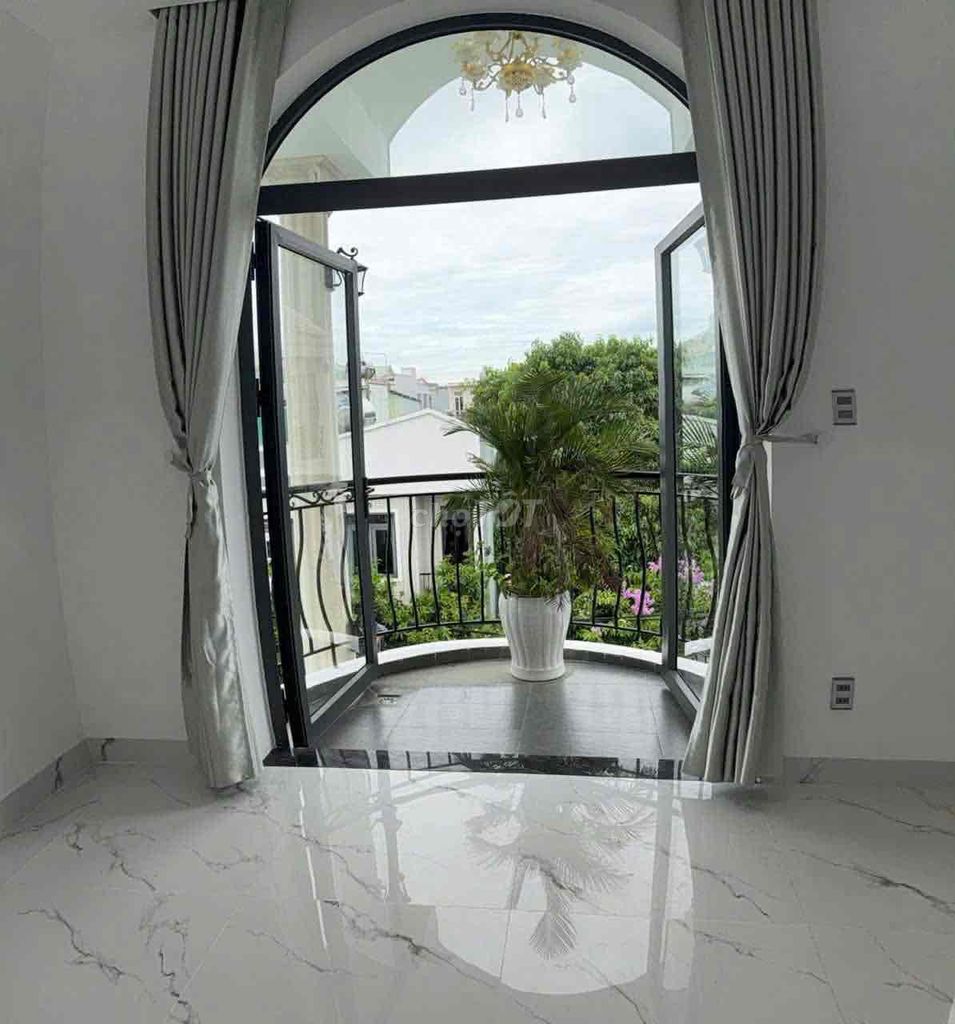 Аренда · 4 комн. · 72 м² · Quận Liên Chiểu, ул. Đường Dương Đức Hiền