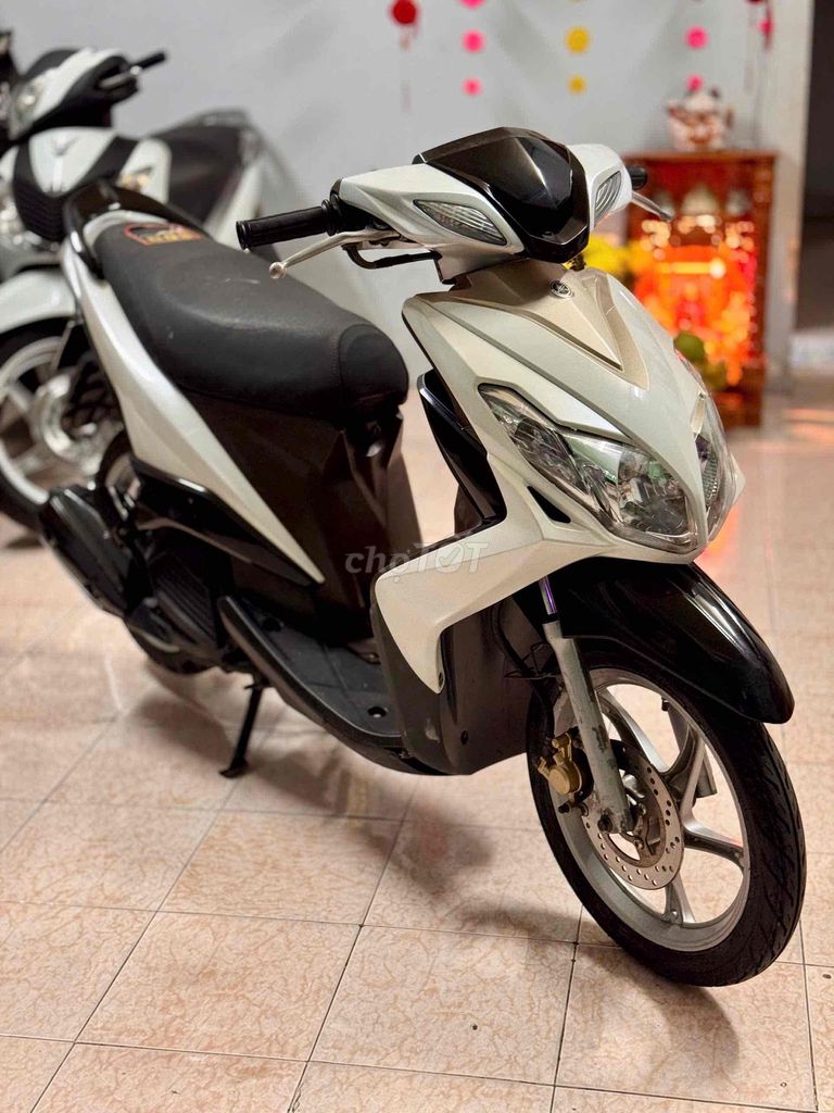 Luvias 2016 Fi biển sài gòn , k chính chủ. Mua bán Xe máy tại Huyện Hóc Môn Tp Hồ Chí Minh được đăng bởi Trần Nguyễn Thanh Quang hình 2