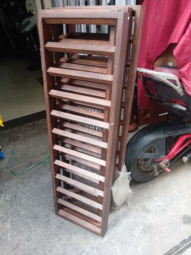 Kệ rượu Gỗ Vintage Nâu 4 ngăn. Mua bán Tủ, kệ gia đình tại Quận 1 Tp Hồ Chí Minh được đăng bởi Hien Nguyen hình 1