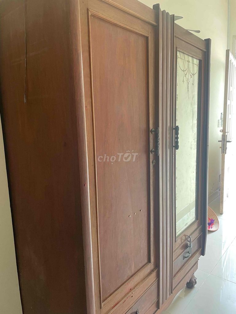 Tủ quần áo gỗ nâu 1m4x2m. Mua bán Tủ, kệ gia đình tại Quận 12 Tp Hồ Chí Minh được đăng bởi NHÀ ĐẤT XUÂN THUYỀN hình 1