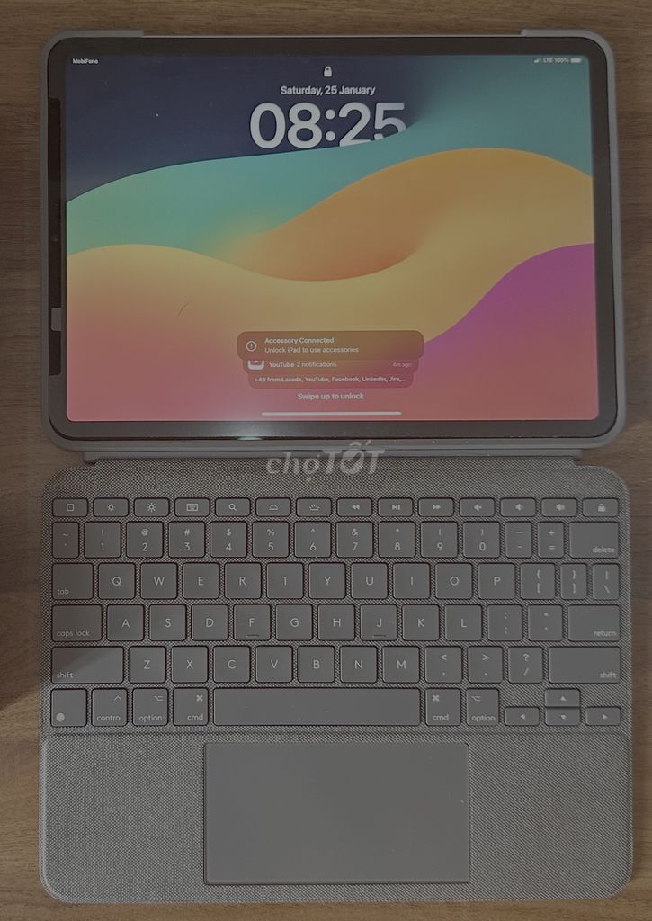 LOGITECH COMBO TOUCH cho IPAD PRO 11inch M1,M2