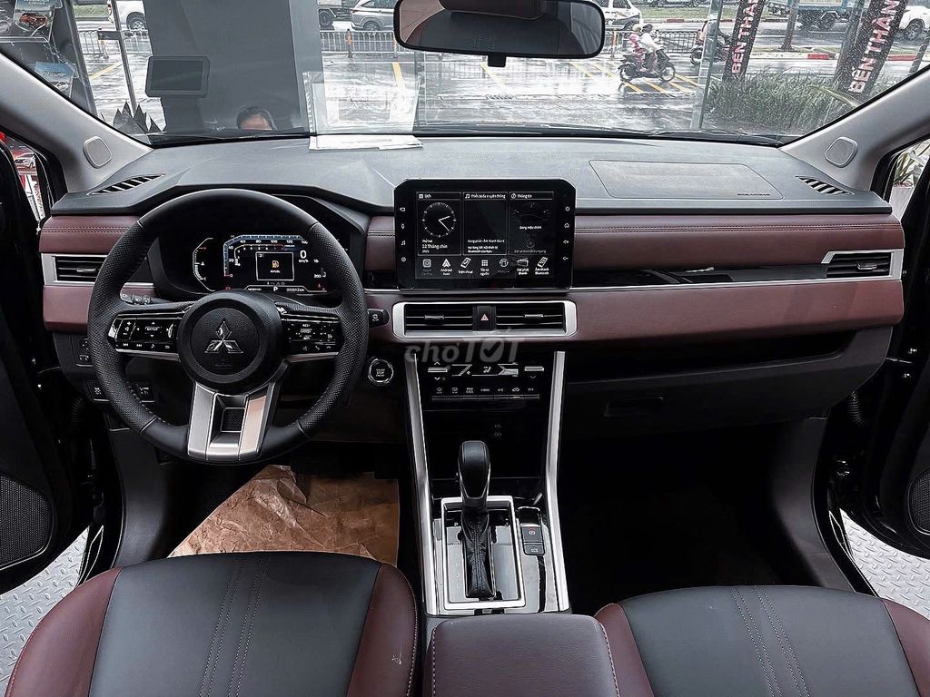 CHỈ CẦN ĐƯA TRƯỚC 100 TRIỆU CÓ NGAY XPANDER CHẠY. Mua bán Ô tô tại Quận 1 Tp Hồ Chí Minh được đăng bởi Mitsubishi Trần Hưng Đạo hình 5