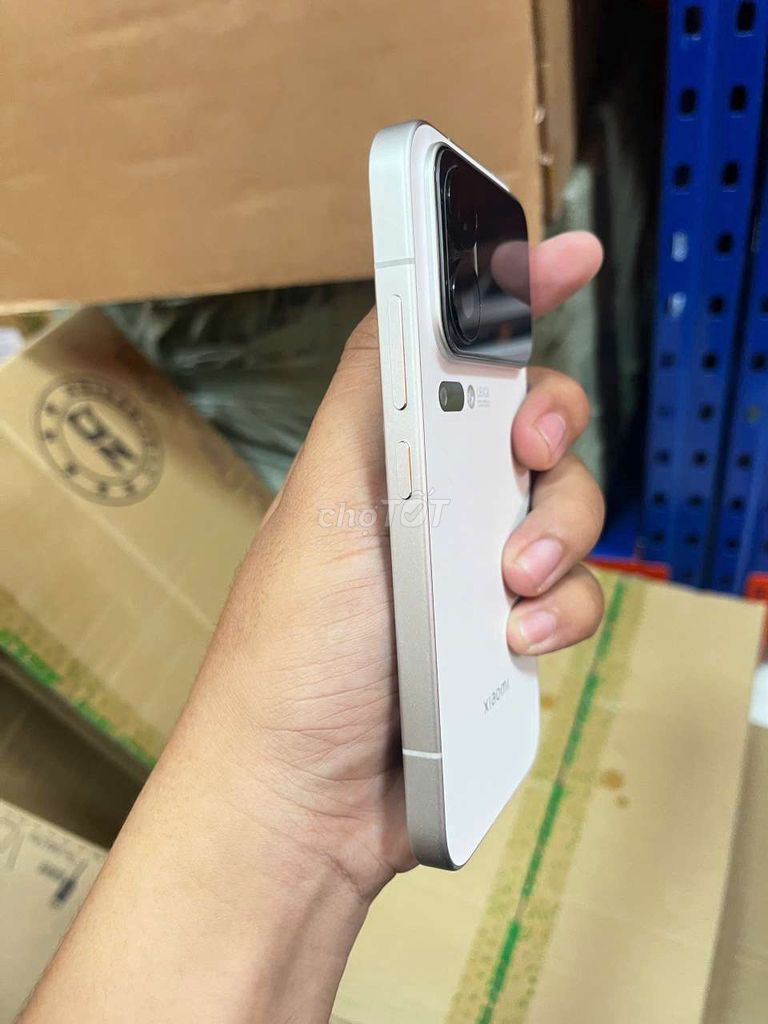 Xiaomi 17 Pro 8GB 256GB Trắng Like new. Mua bán Điện thoại tại Thành phố Thủ Dầu Một Bình Dương được đăng bởi Xe Đạp Hoàng Phát hình 1