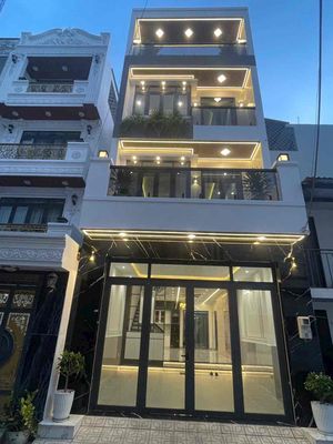 Nhà phố 80 m² · 4 PN · Đường Lê Văn Lương