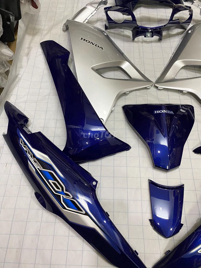 10 mảnh nhựa màu Wave A110cc màu Xanh Tím Than. Mua bán Phụ tùng xe tại Quận Cầu Giấy Hà Nội được đăng bởi Nguyễn Quang Huy hình 3