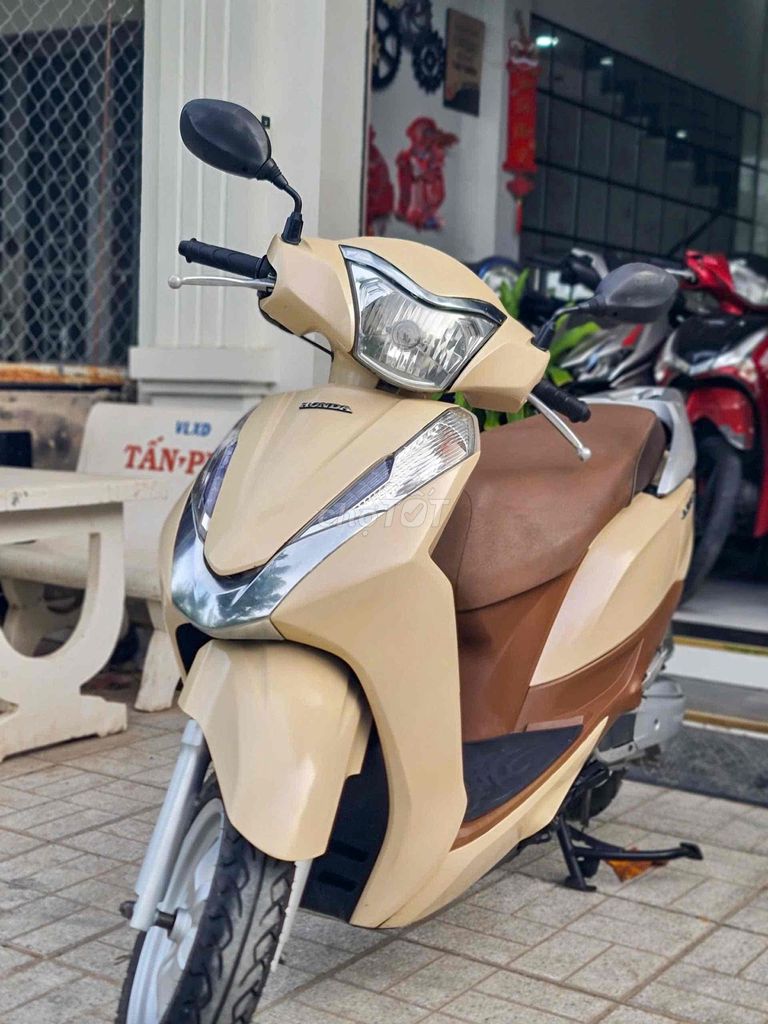 🌈LEAD Fi VÀNG NÂU HSCT PXX SẴN XEĐẸP MÁY ZIN💥CÓGÓP. Mua bán Xe máy tại Thành phố Sóc Trăng Sóc Trăng được đăng bởi Mạnh Huỳnh hình 8