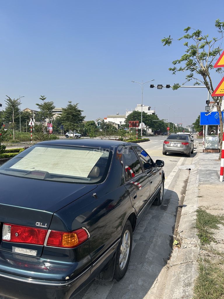 Bán xe camry xanh dưa.Sx 2001.Phanh đĩa 4 bánh ABS. Mua bán Ô tô tại Thành phố Phủ Lý Hà Nam được đăng bởi Minh Châu hình 4