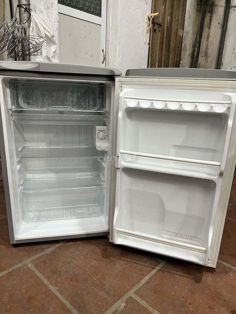 Tủ lạnh SANYO 93 lít mới 95%