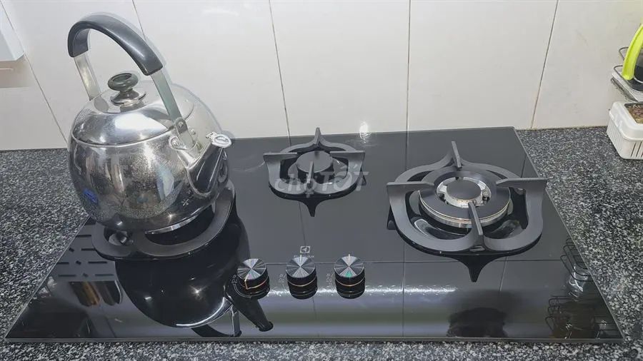 Bếp ga âm Electrolux 3 lò EHG8321BC, trưng bày new. Mua bán Bếp, lò, đồ điện nhà bếp tại Quận Gò Vấp Tp Hồ Chí Minh được đăng bởi Gia Dụng Giá Kho hình 1