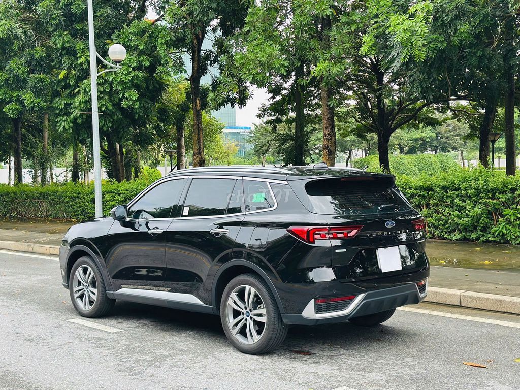 Ford Territory 2025 Titanium X 1.5 AT - 4600 km. Mua bán Ô tô tại Quận Cầu Giấy Hà Nội được đăng bởi Hùng Eco Auto hình 7