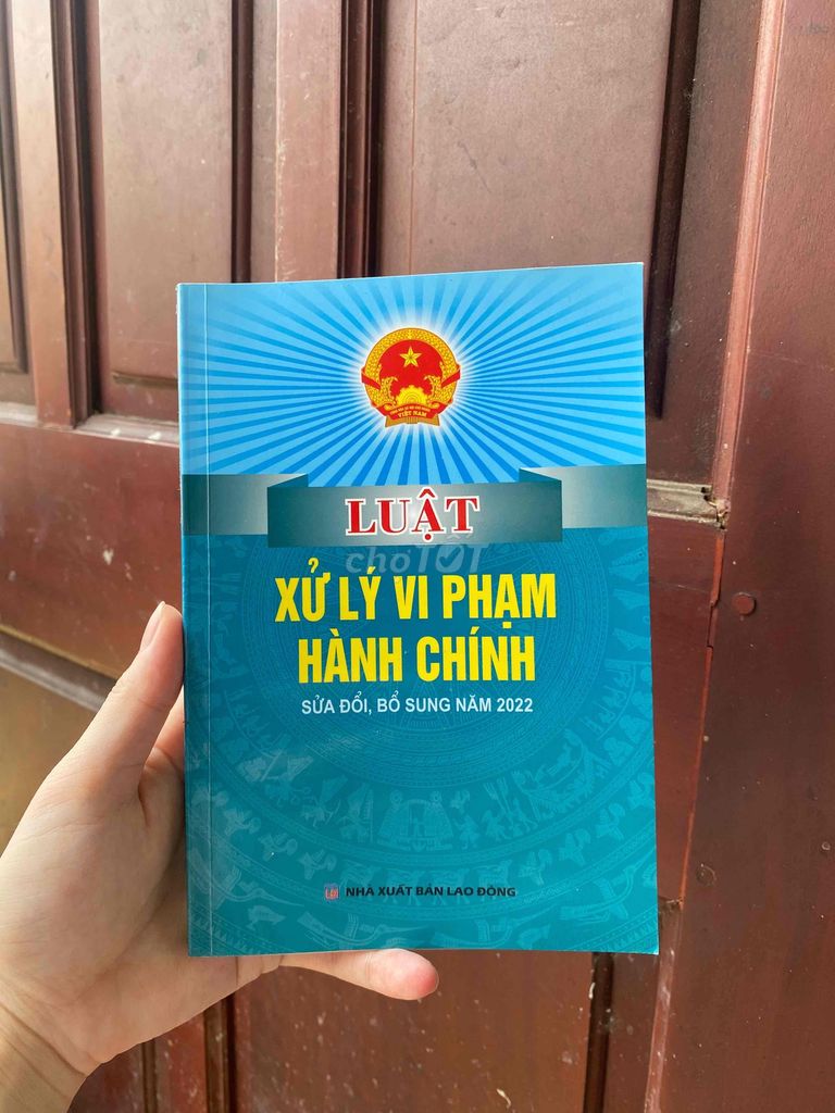 Sách Luật Xử lý vi phạm hành chính. Mua bán Sách tại Quận Bắc Từ Liêm Hà Nội được đăng bởi thanh thuy  hình 1