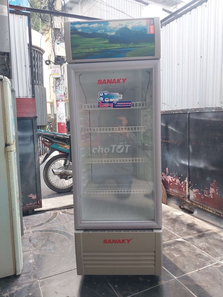 Thanh lý tủ mát Sanaky 250l