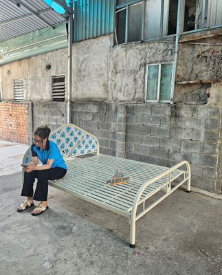 giường sắt\giường sắt /giường sắt~ giường sắt=/. Mua bán Giường, chăn ga gối nệm tại Huyện Bình Chánh Tp Hồ Chí Minh được đăng bởi Thanh Hoa NỘI THẤT VĂN PHÒNG GIA ĐÌNH 