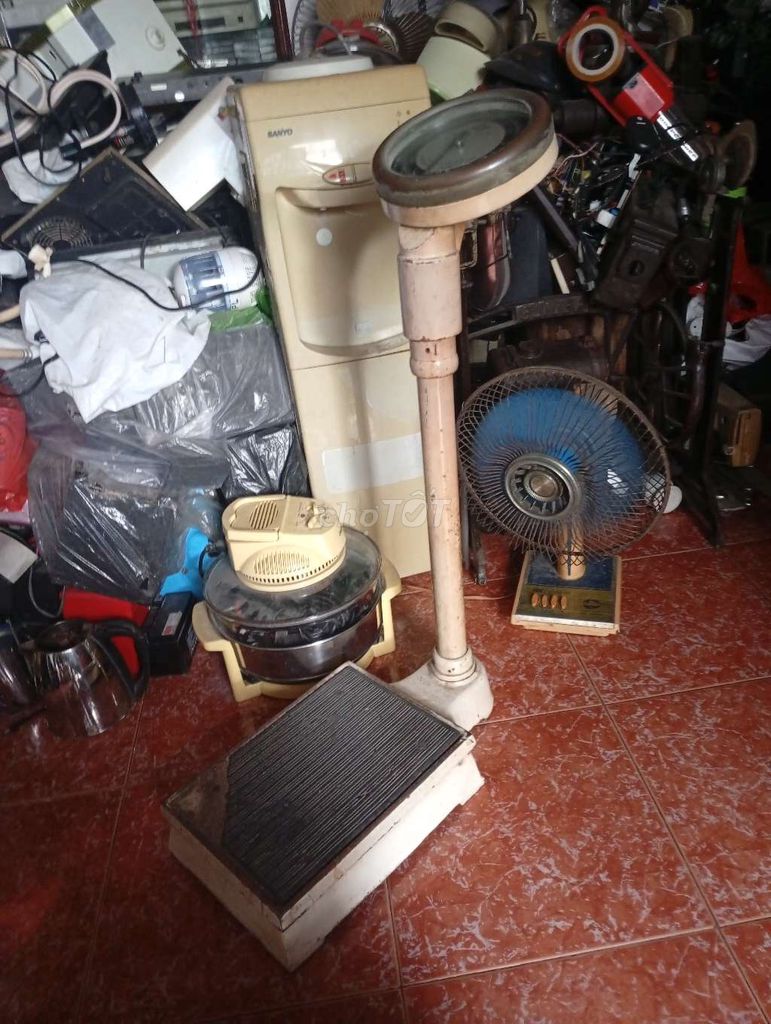 Cân sức khỏe cân bàn xưa. Mua bán Đồ chuyên dụng, Giống nuôi trồng tại Quận 12 Tp Hồ Chí Minh được đăng bởi Còntavớinồngnàn hình 1