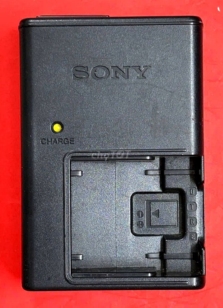 Dock sạc máy ảnh SONY