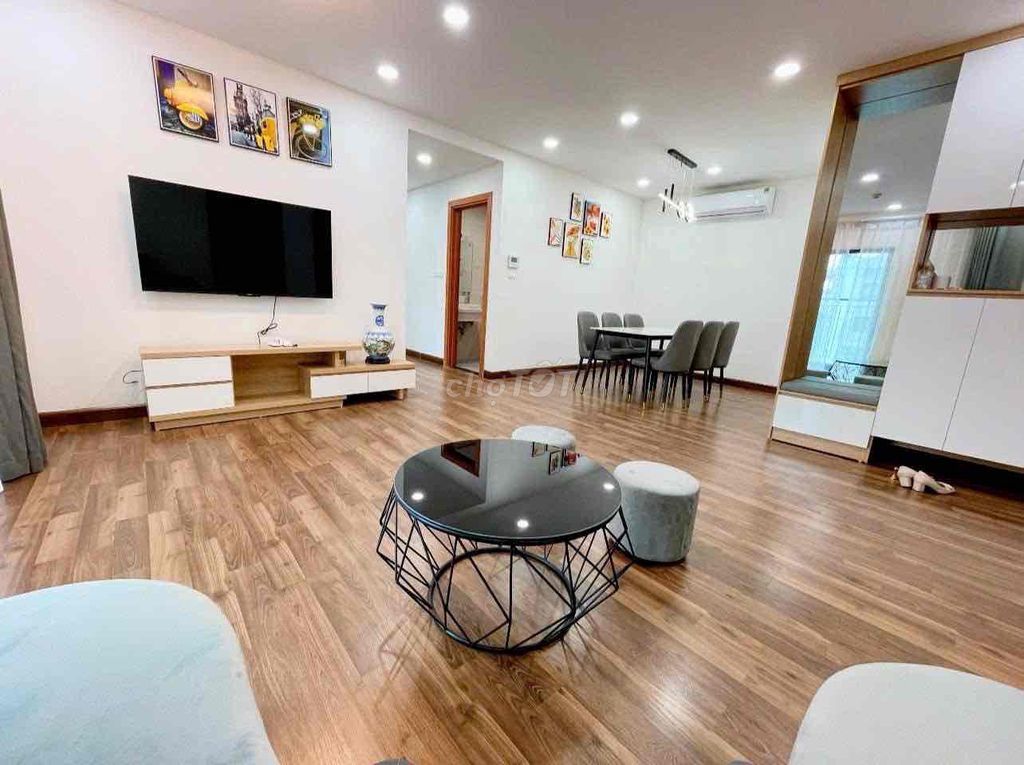 Аренда квартиры в ЖК The Pride To Huu 115м² 3 спальни 2 санузла с мебелью