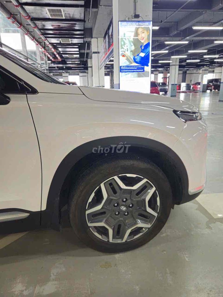 Hyundai Santa Fe 2024 Cao cấp 2.2L HTRAC - 13000 k. Mua bán Ô tô tại Quận Cầu Giấy Hà Nội được đăng bởi MR tuyền hình 8