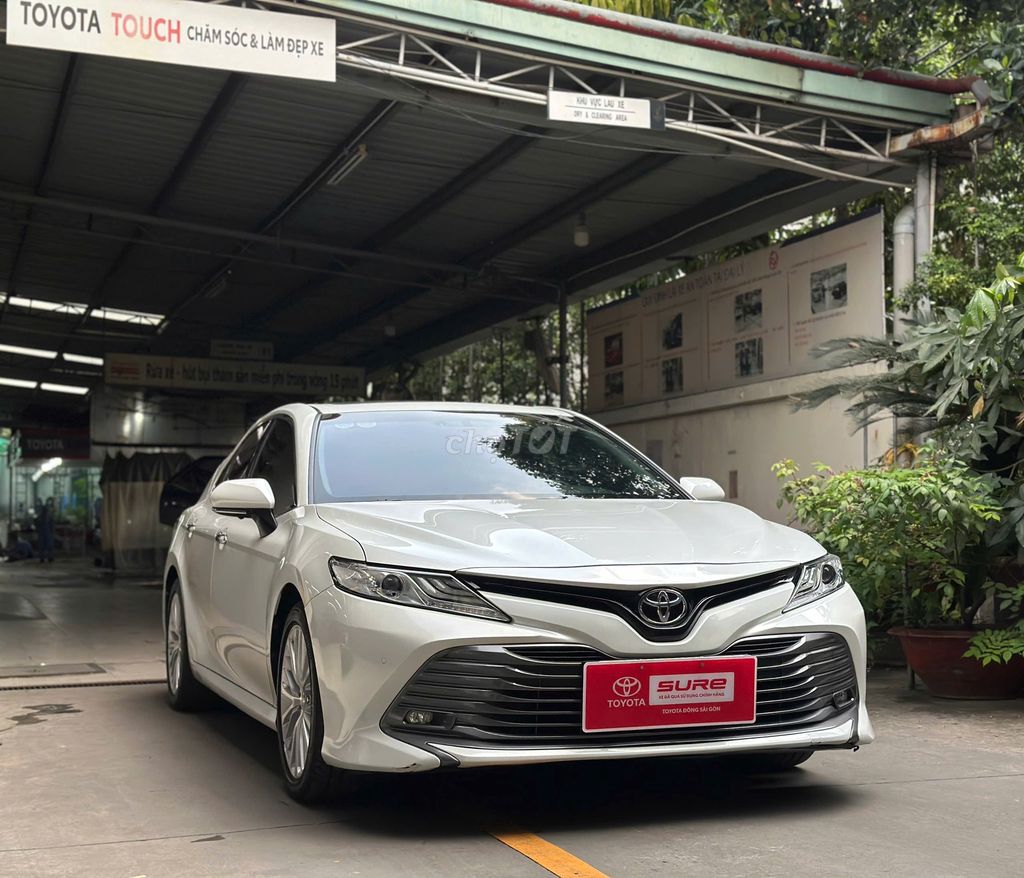 Camry 2020 2.5Q - Nhập Thái Lan - Giá Thương Lượng