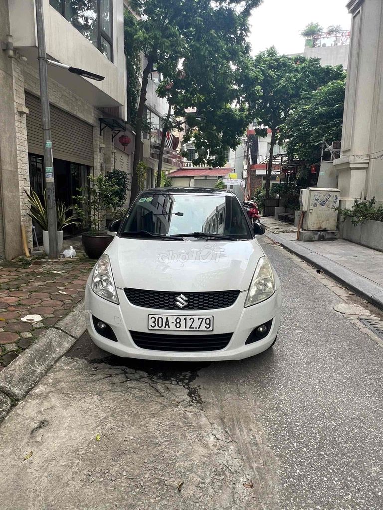 Suzuki Swift 2015 1.4 AT - 120000 km. Mua bán Ô tô tại Quận Long Biên Hà Nội được đăng bởi Le hung hình 3