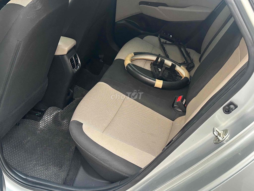 Hyundai Accent 2022 Số sàn 66000 km Bạc. Mua bán Ô tô tại Quận Hoàng Mai Hà Nội được đăng bởi NHẬT DOANH AUTO  hình 14