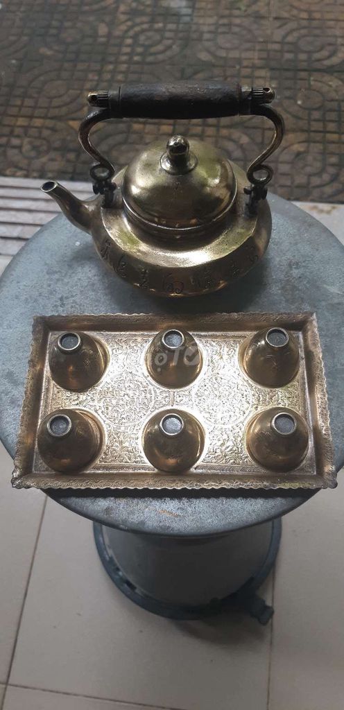 Bộ ấm trà Đồng Vàng đồng. Mua bán Nội thất, đồ gia dụng khác tại Quận Bình Thuỷ Cần Thơ được đăng bởi Ngọc Tiến  hình 1