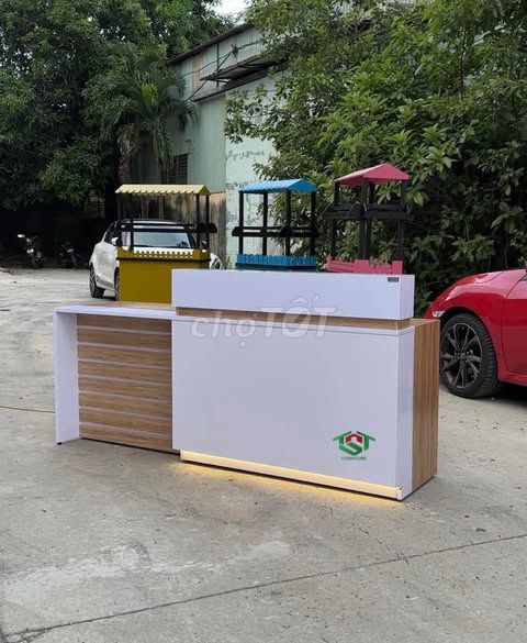Thiết kế Quầy lễ tân TST hiện đại. Dịch vụ tại Huyện Hòa Vang Đà Nẵng được đăng bởi Nội thất tủ bếp TST hình 1