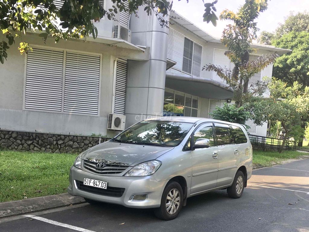 Toyota Innova G, 2009, xám, trùm mền, 78.000km