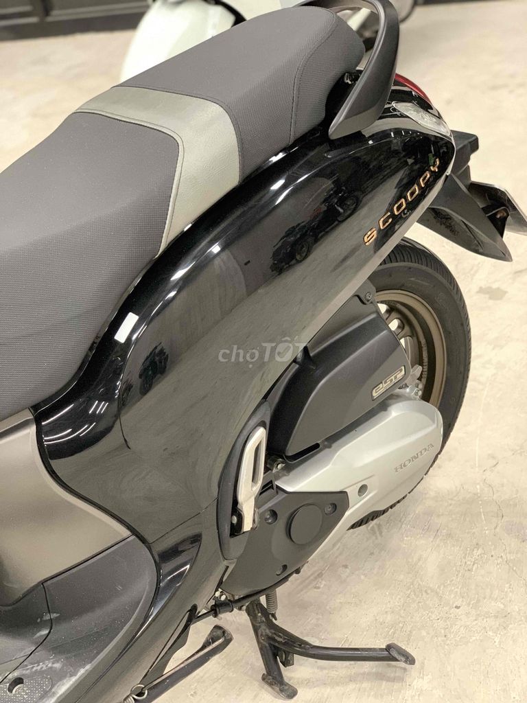 Honda Scoopy 2022 chính chủ BSTP đen bóng đẹp zin. Mua bán Xe máy tại Thành phố Thủ Đức Tp Hồ Chí Minh được đăng bởi Khương Phan hình 14